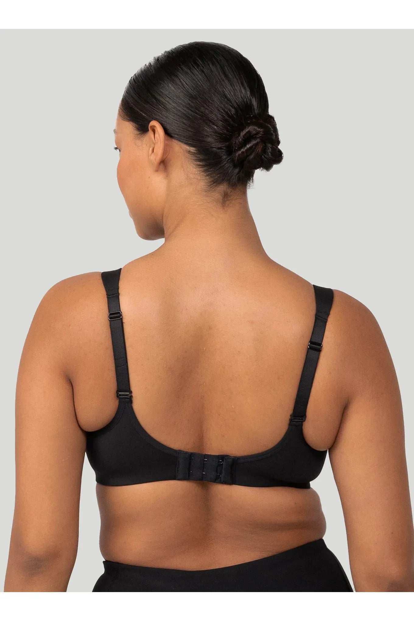 Triumph Triaction Ultra Underwire Sports Bra -Black