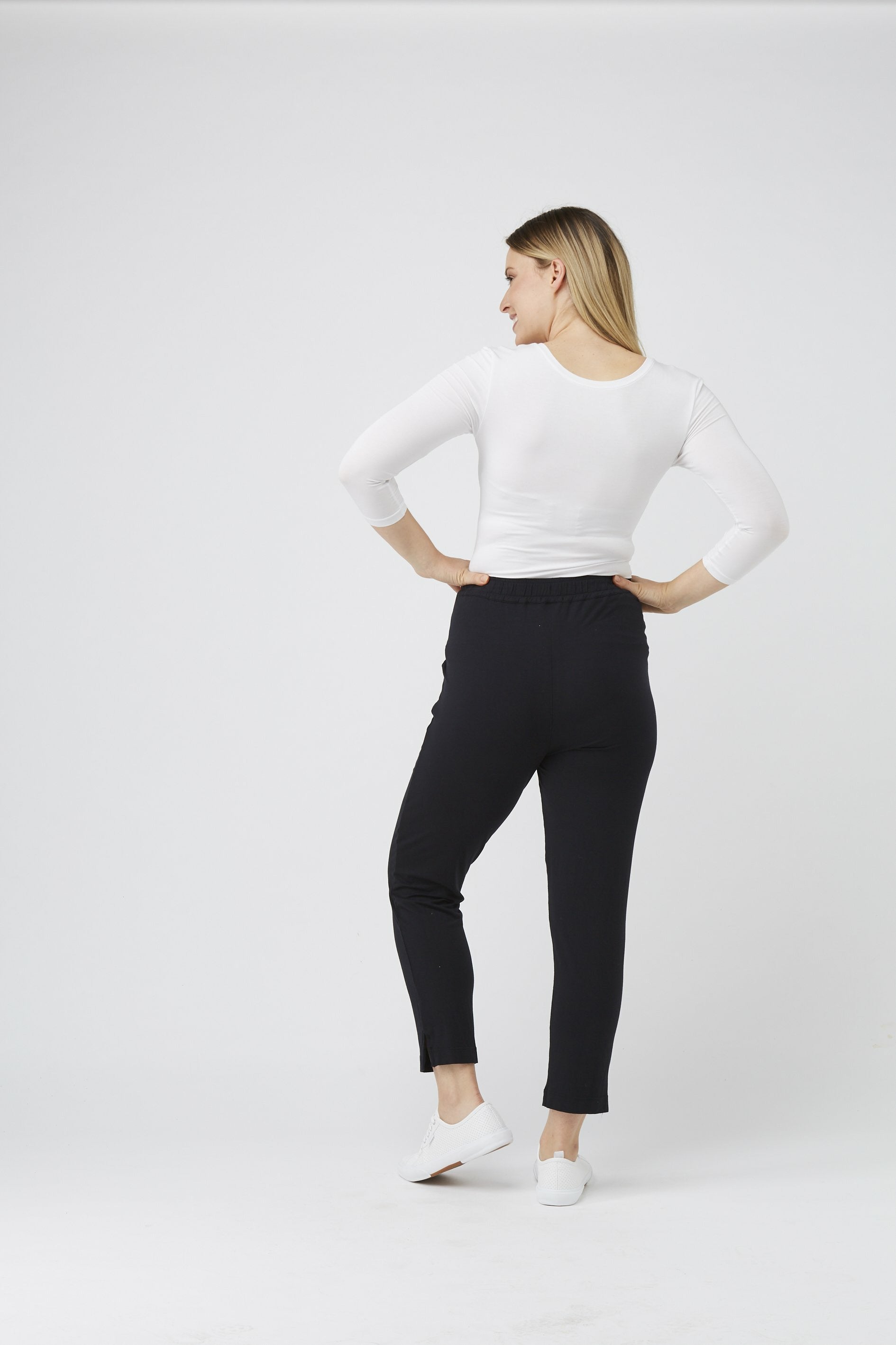 Tani 3/4 Sleeve Reversible Top -White