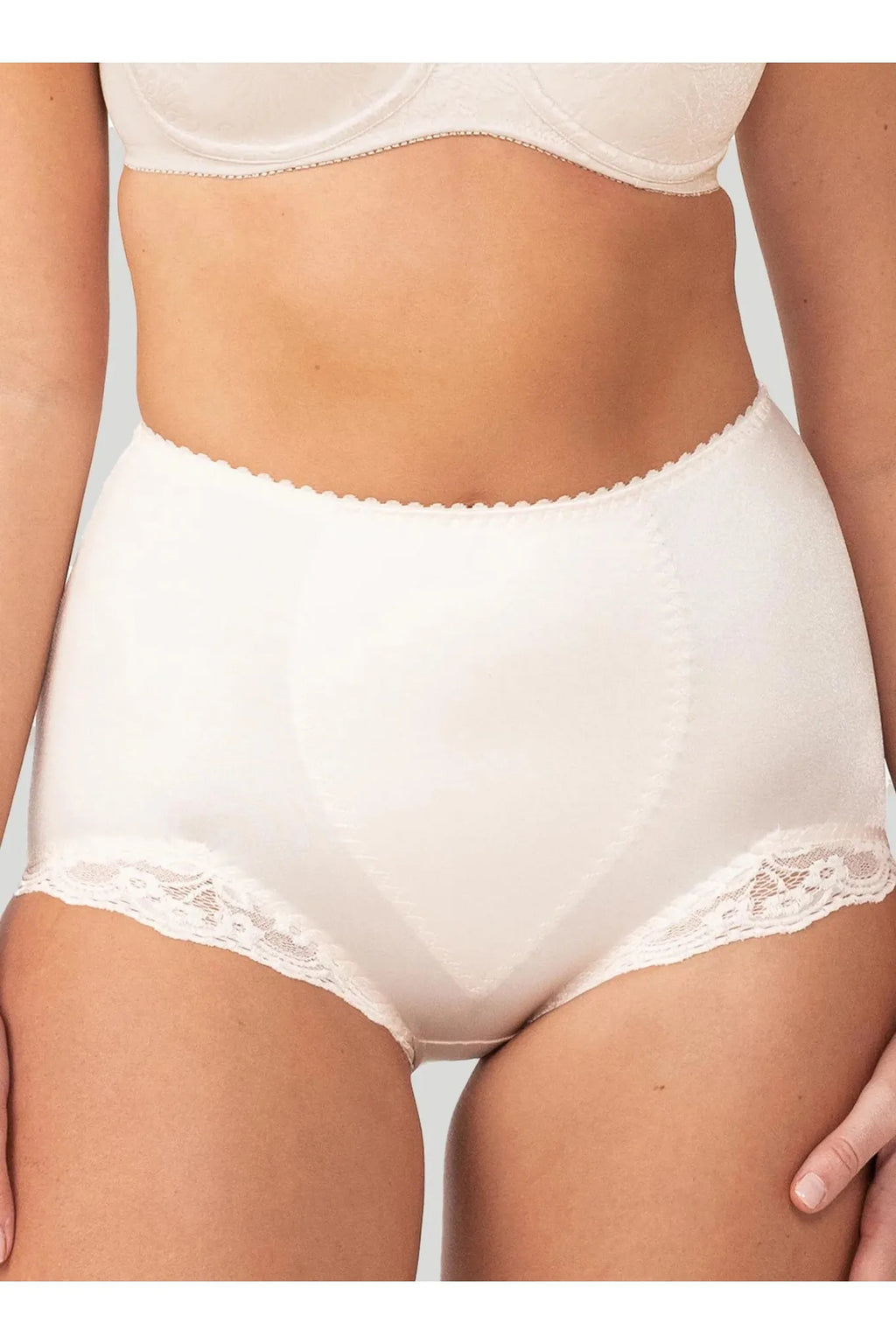 Triumph Something Else Tum-E-Lace Panty -Powder