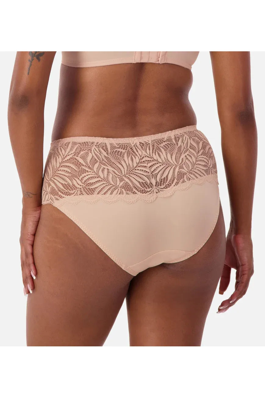 Triumph Essential Lace Maxi Brief -Nude Pink