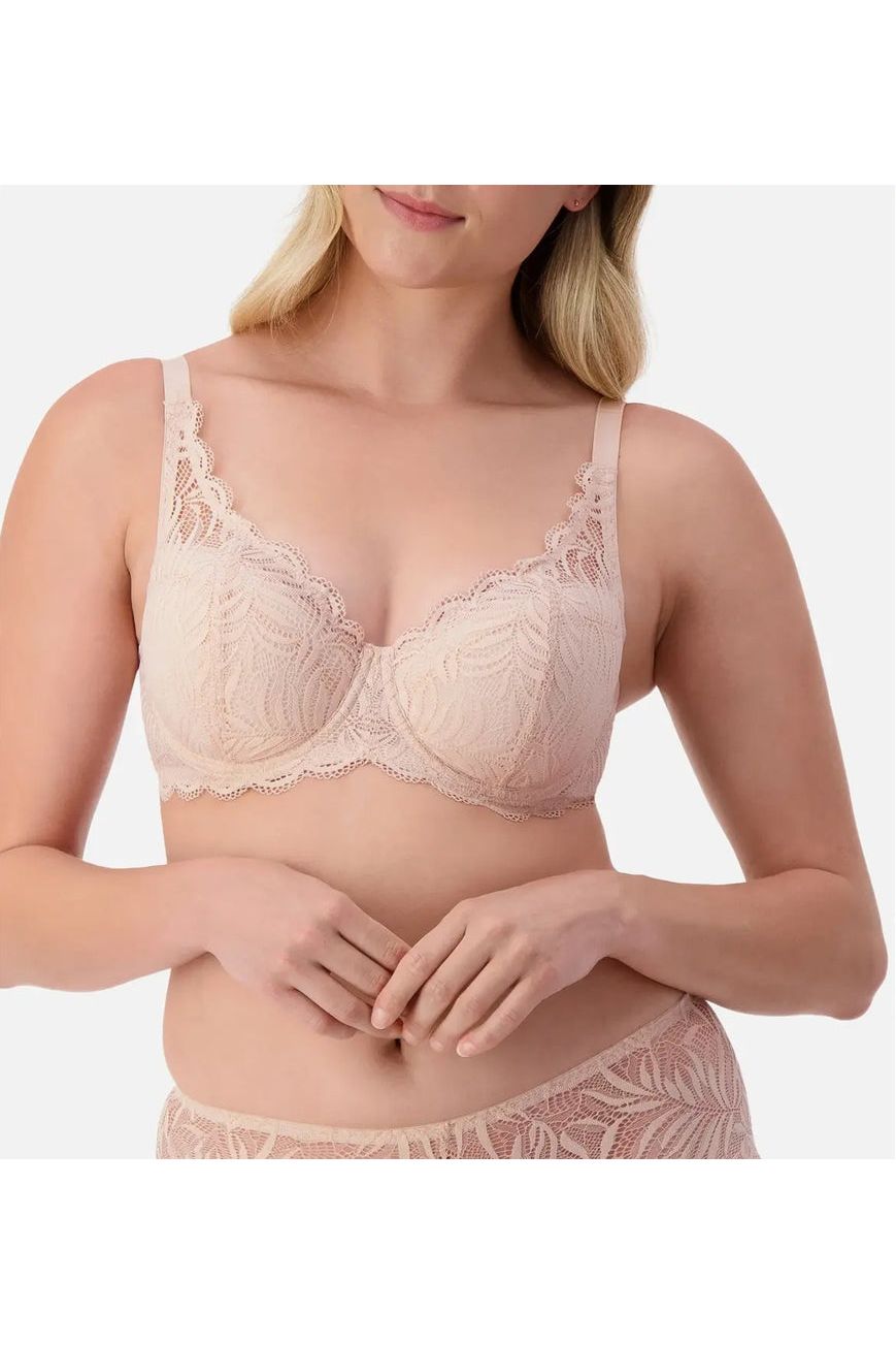 Triumph Essential Lace Balconette Underwire Bra -Nude Pink