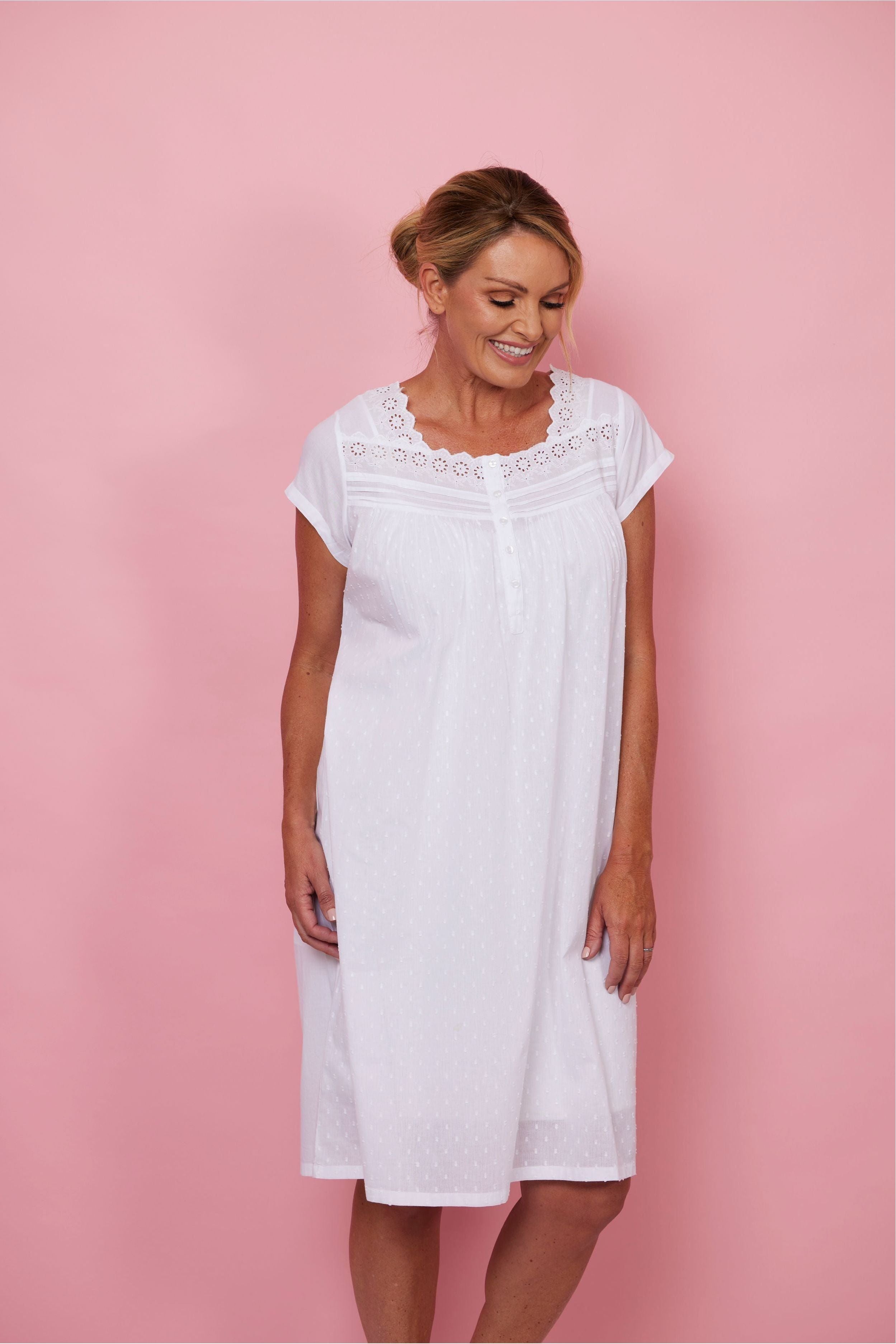 French Country Hailspot Cotton Short Nightie -White