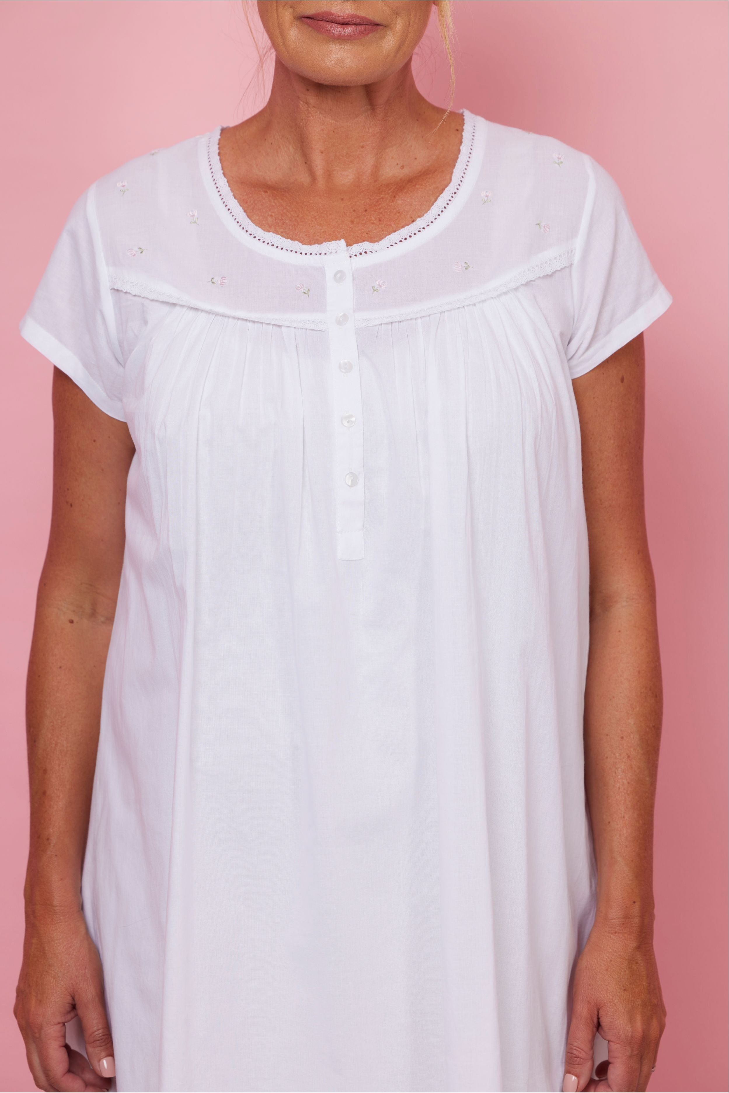 French Country Cambric Cotton Short Nightie -White