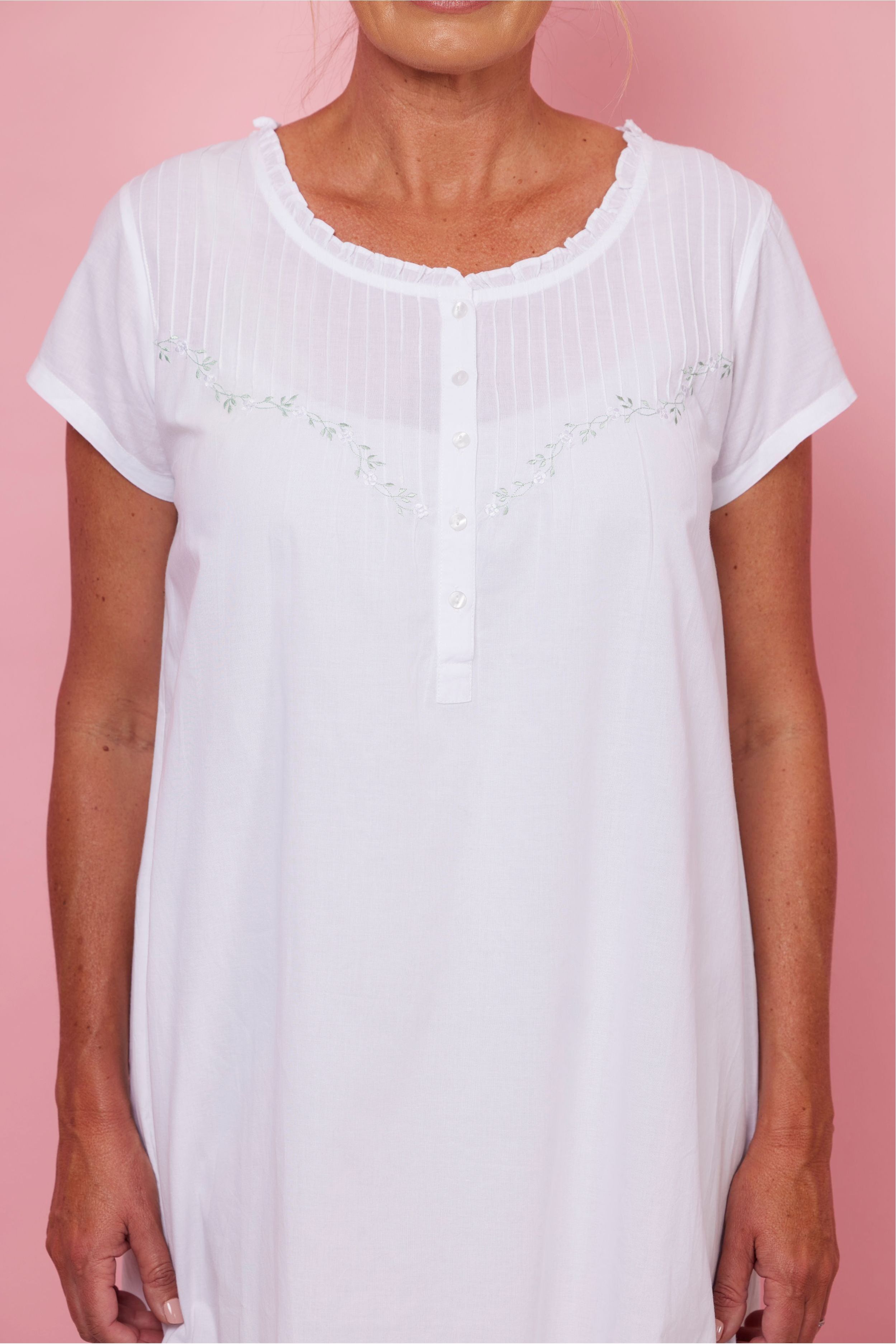 French Country Cambric Cotton Short Nightie -White