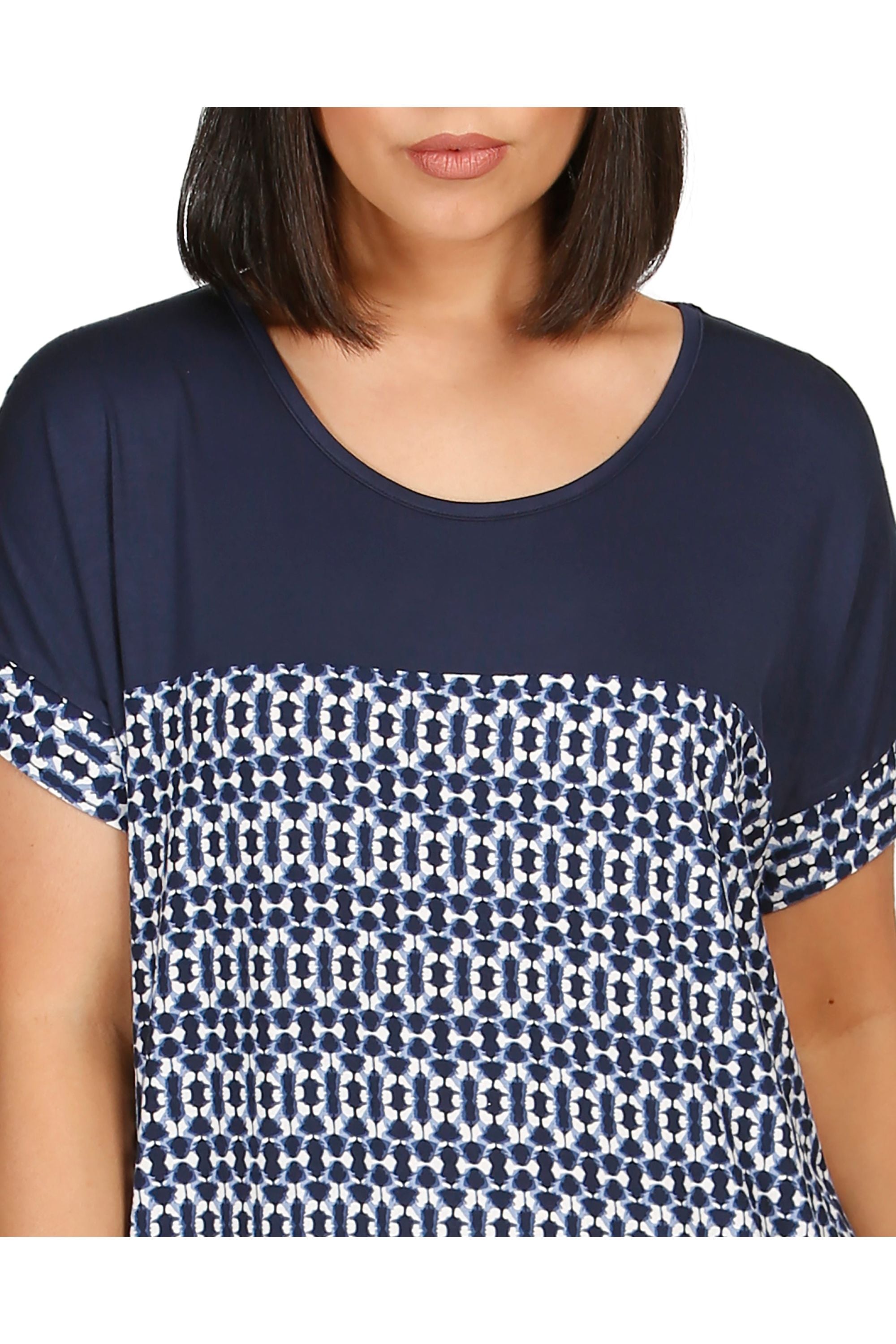 Yuu Ikat Viscose Knit Capri Pyjama -Navy(2X Only)