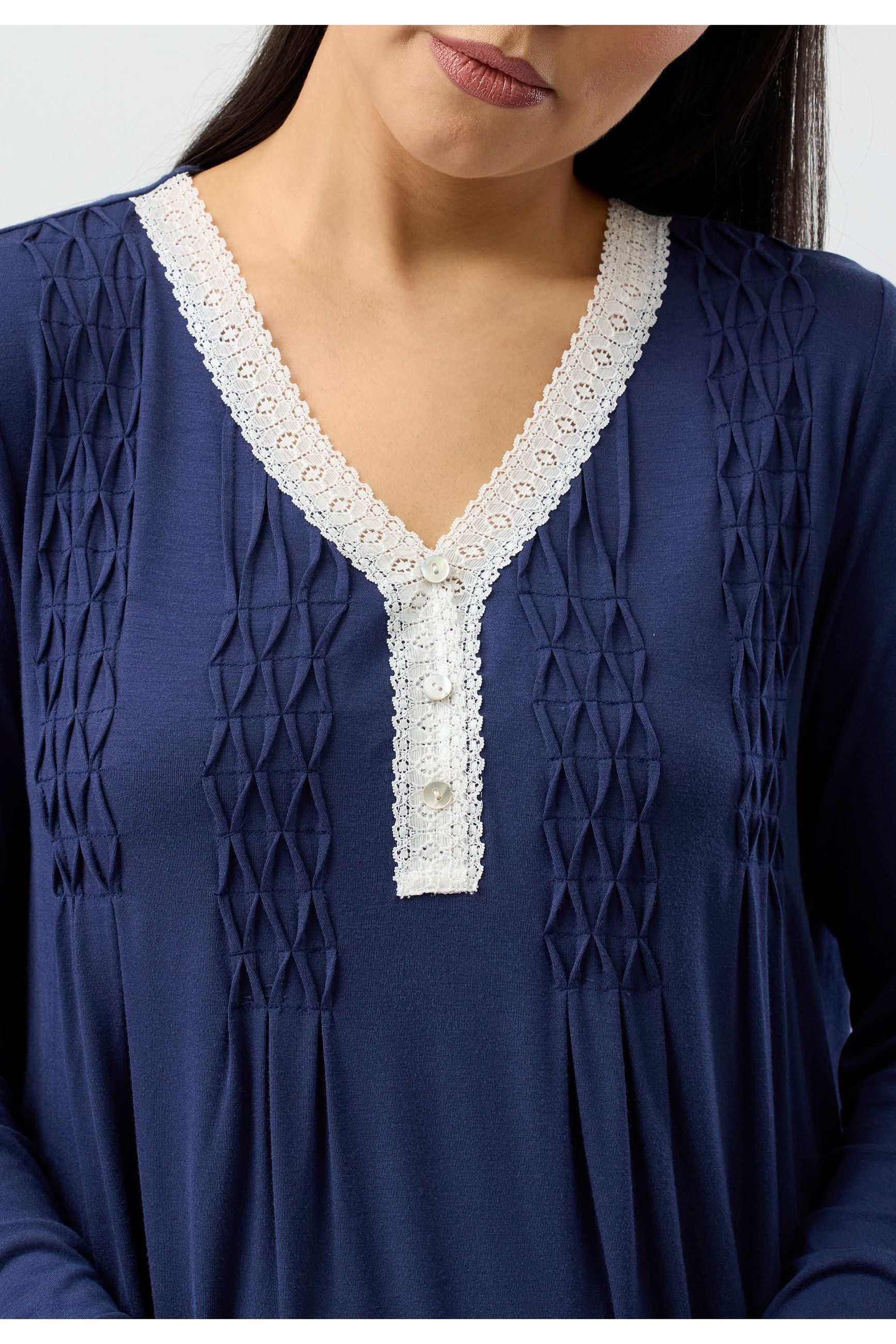 Yuu Lace Smocking Viscose Knit Nightie -Navy(L & XL)