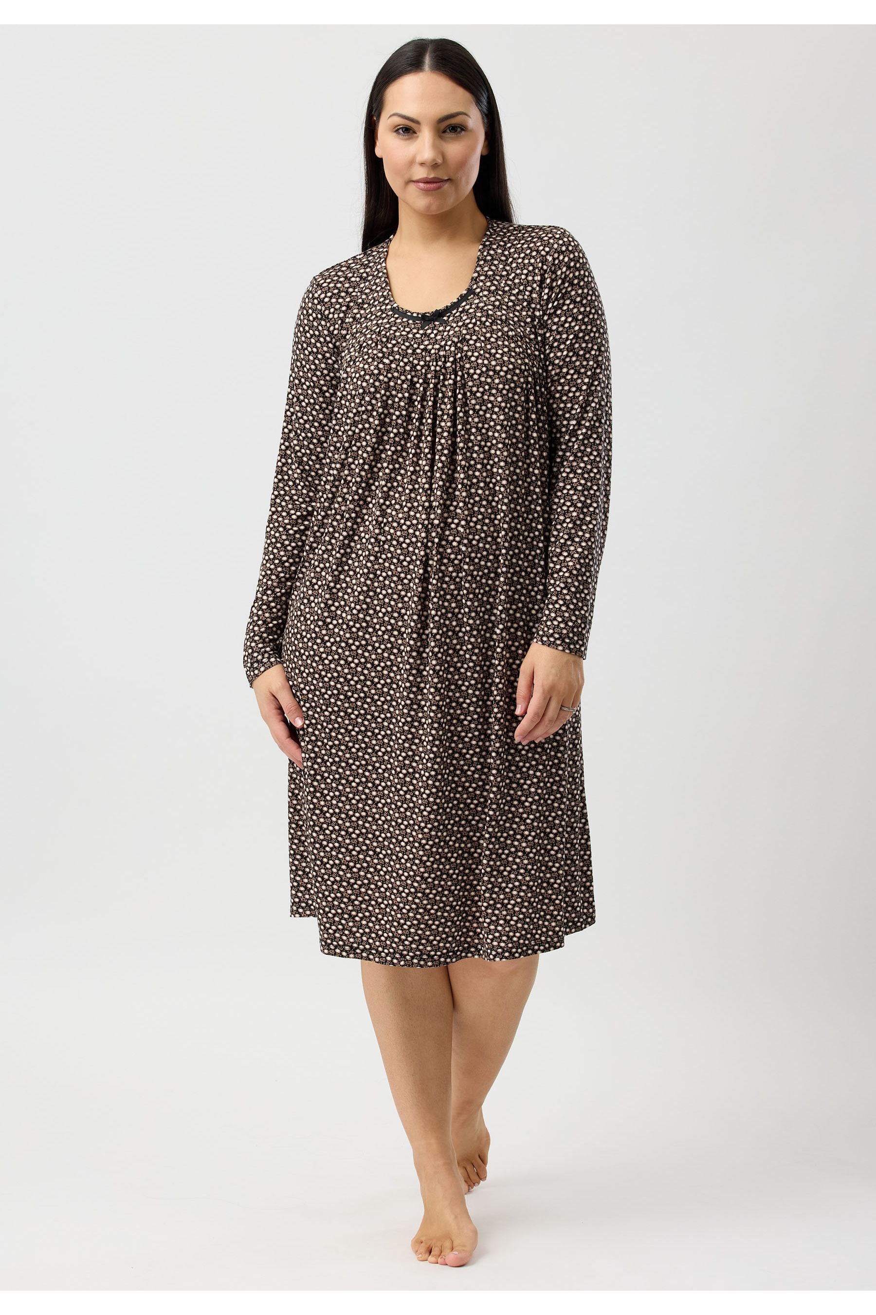 Yuu Ditsy Floral Viscose Knit Short Nightie -Black(2X Only)