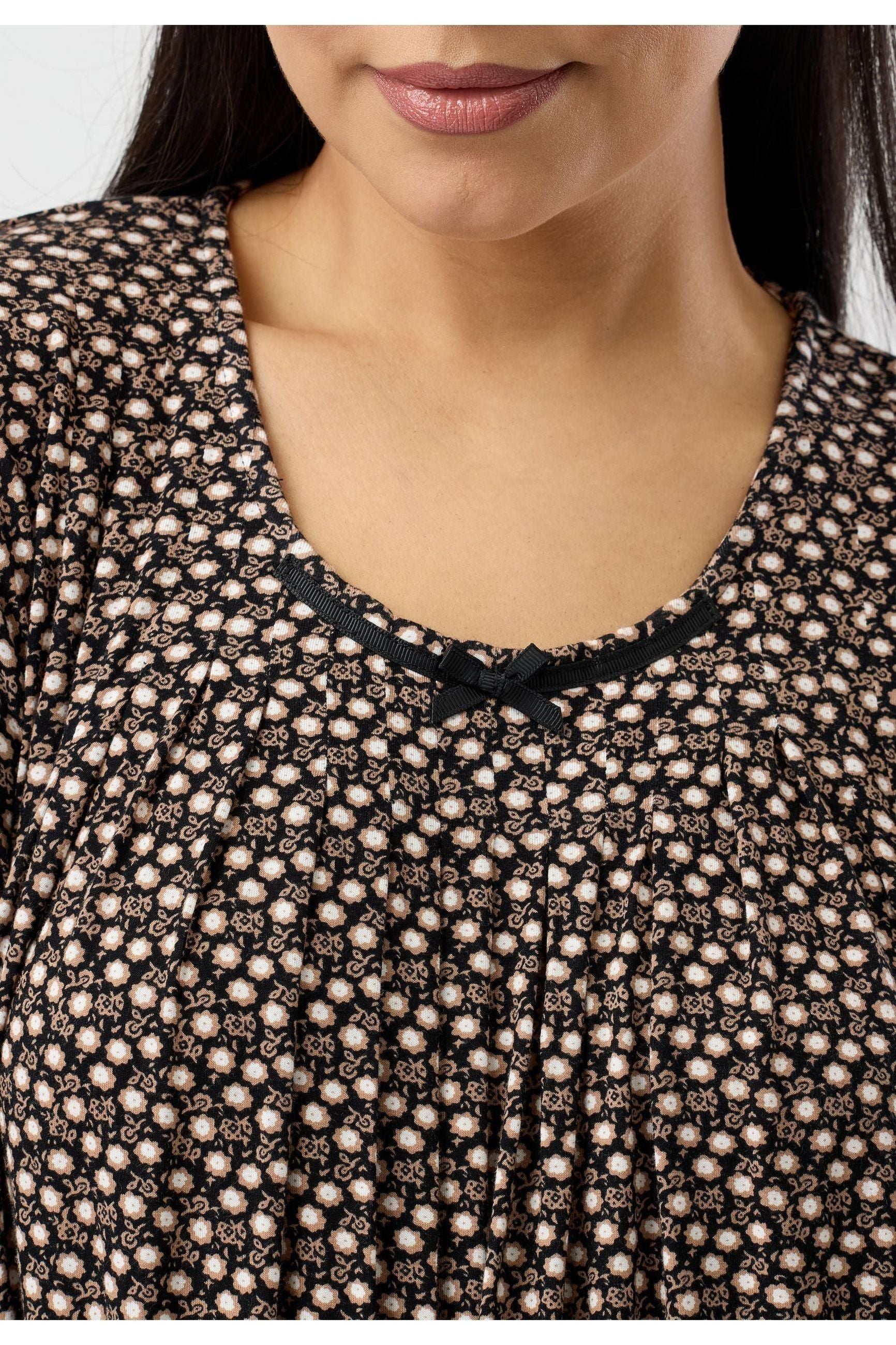 Yuu Ditsy Floral Viscose Knit Nightie -Black(S & 2X)