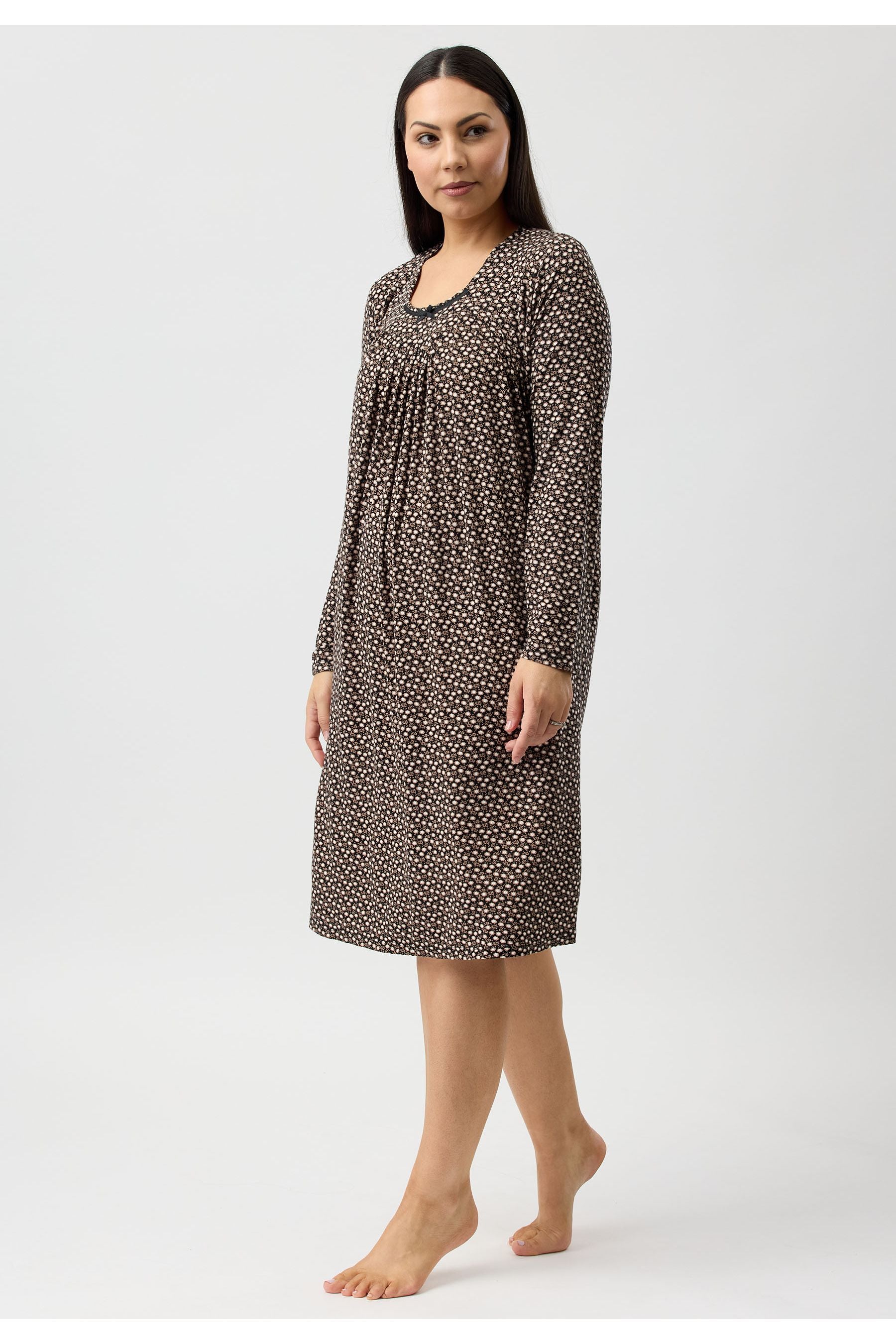 Yuu Ditsy Floral Viscose Knit Short Nightie -Black(2X Only)