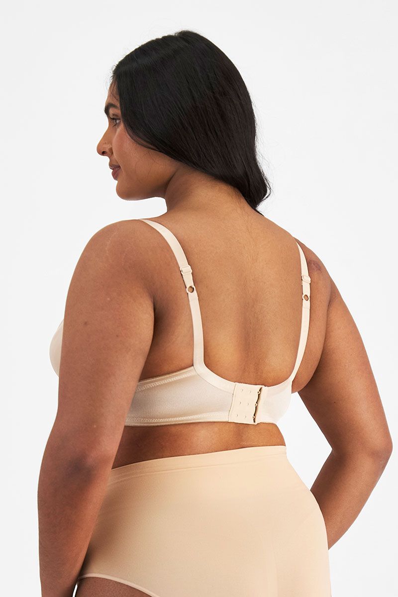 Berlei Sweater Girl Underwire Bra -Soft Powder