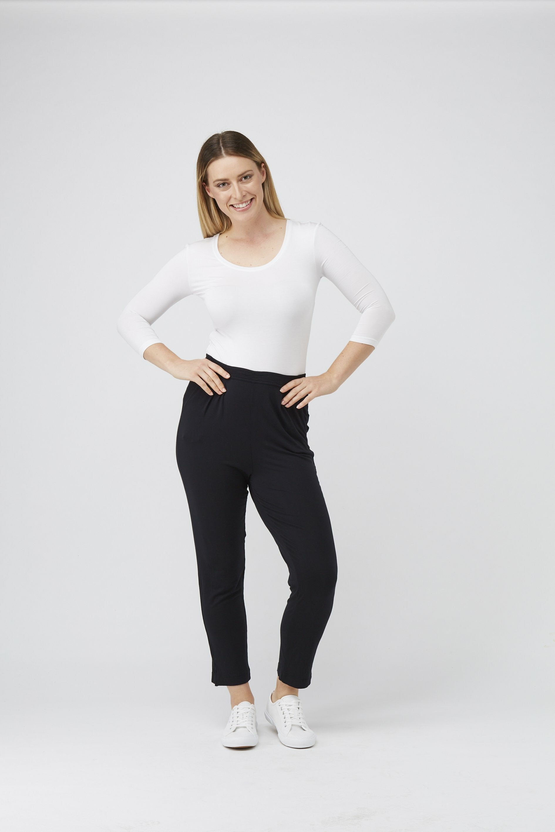 Tani 3/4 Sleeve Reversible Top -White