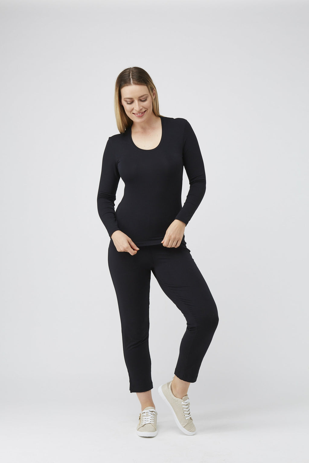 Tani Modal Long Sleeve Scoop Neck Top -Black