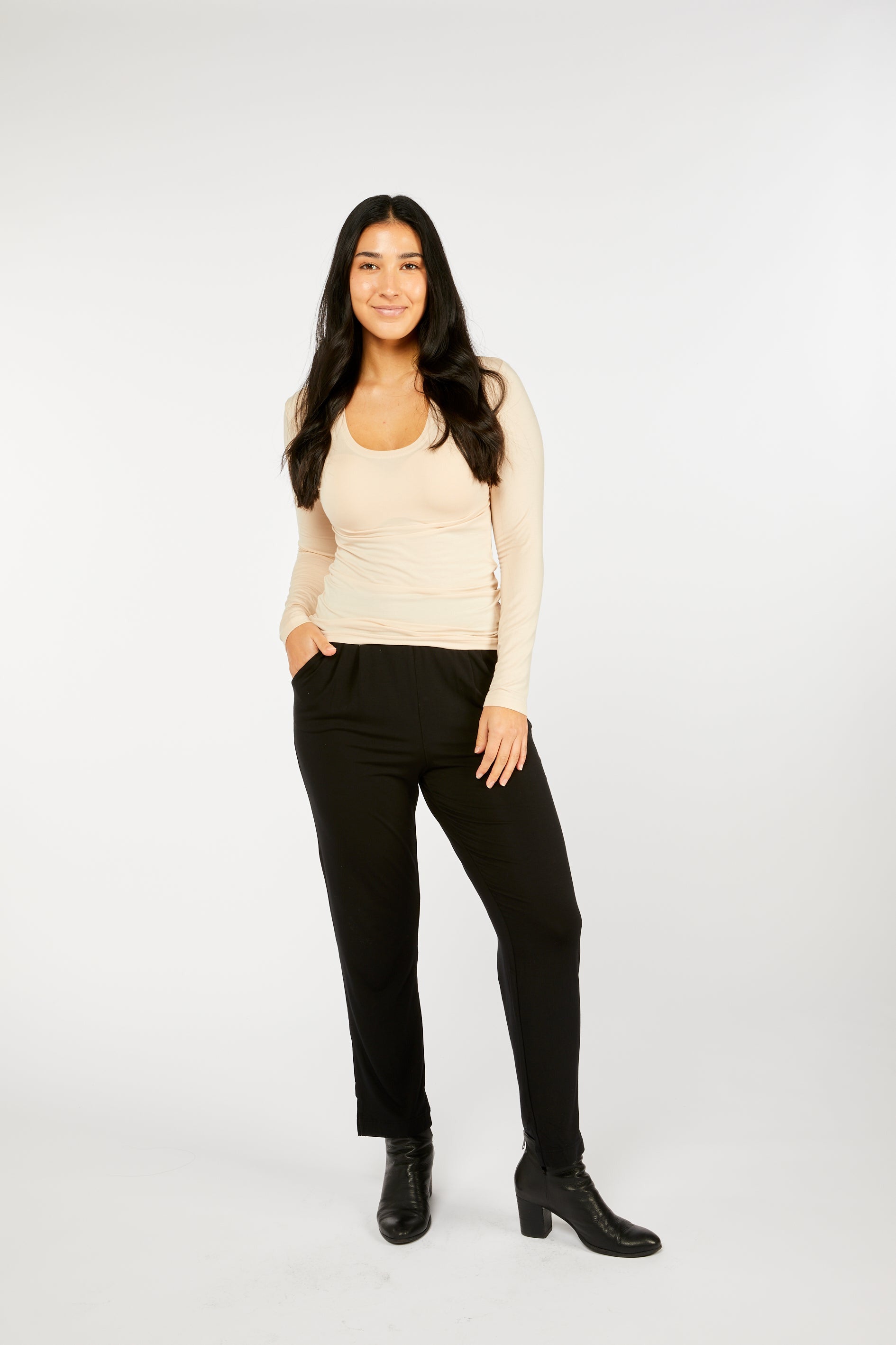 Tani Modal Bodyfit Scoop Neck Top -Nude