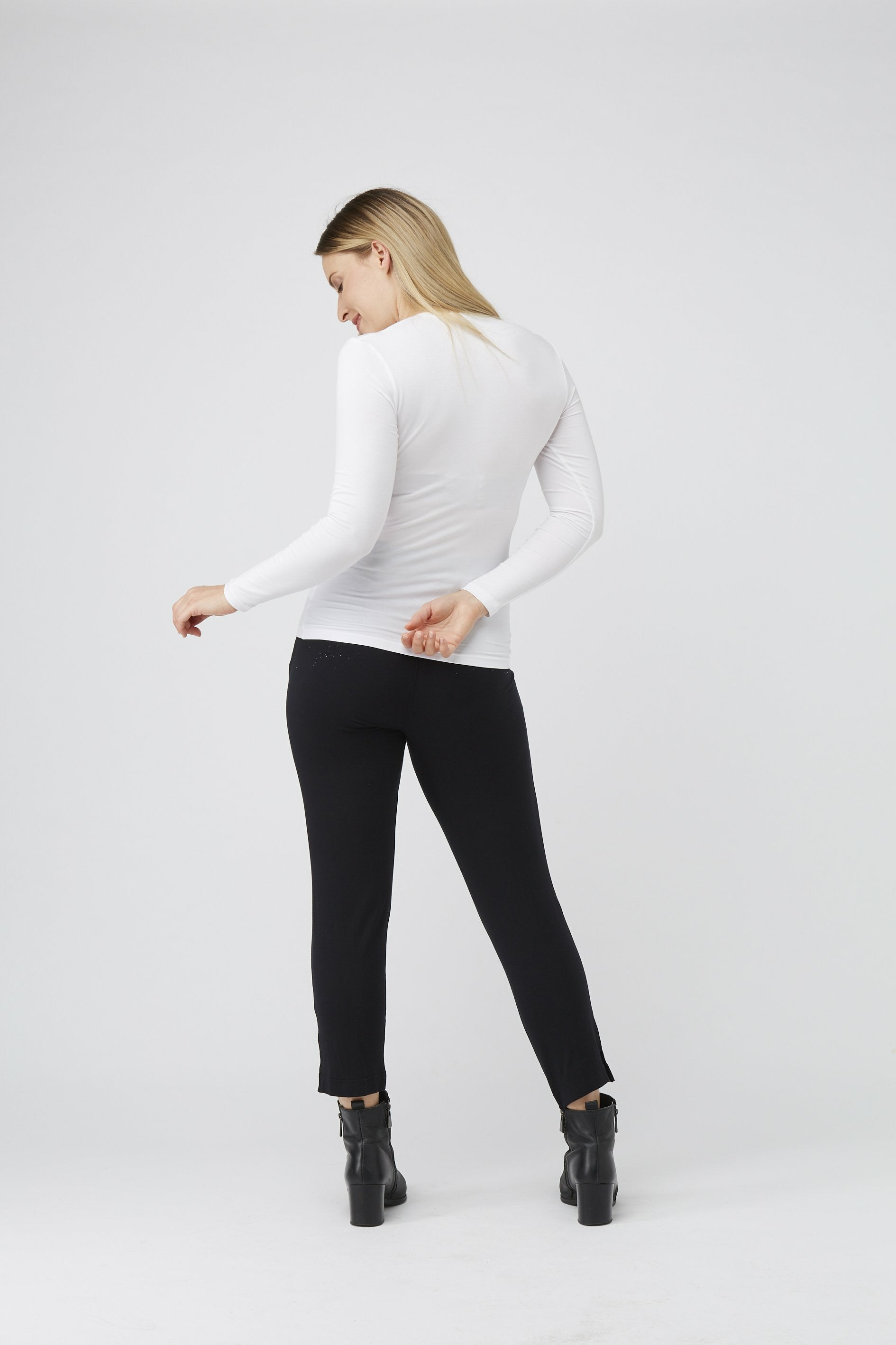 Tani Modal Bodyfit Scoop Neck Top -White
