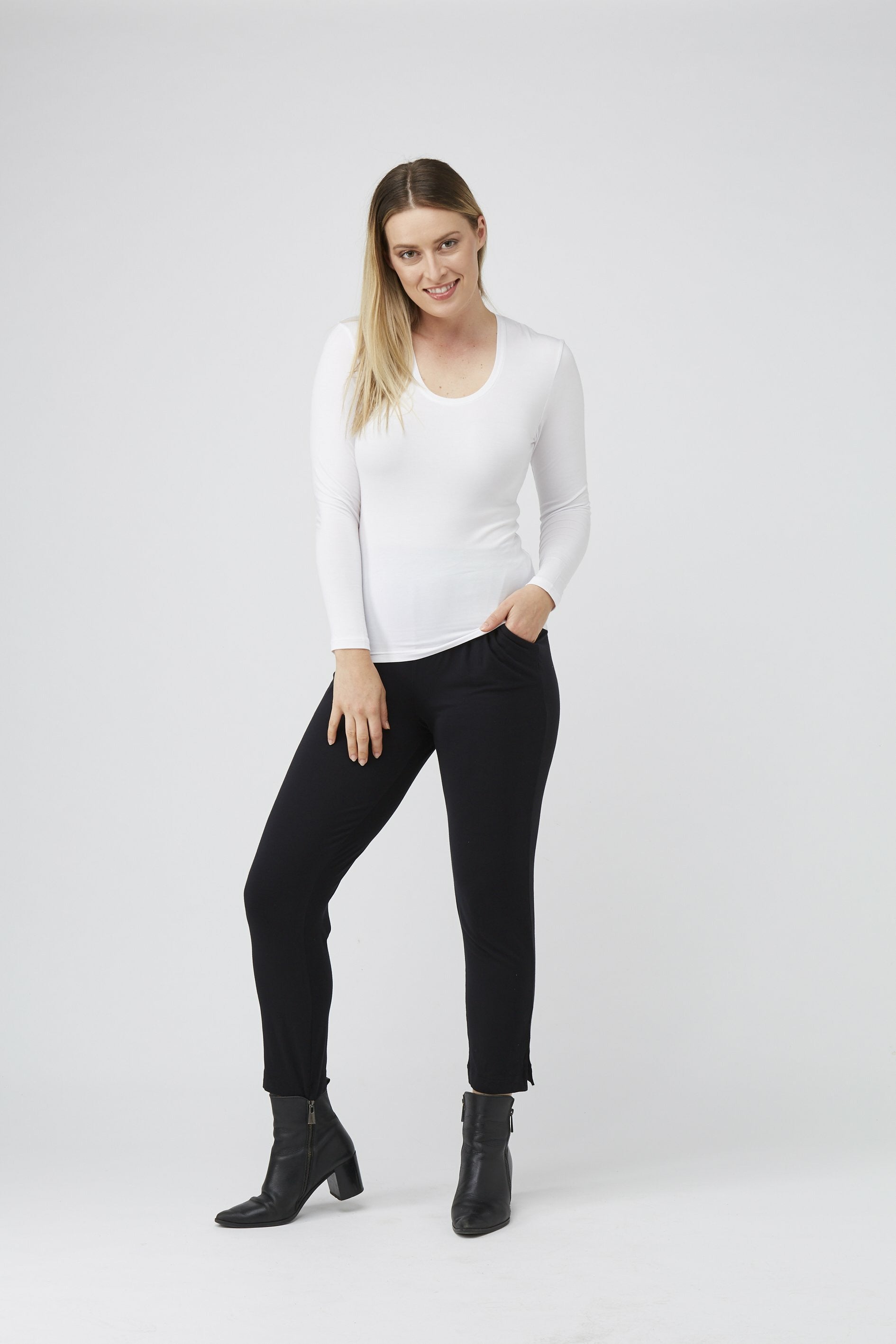 Tani Modal Bodyfit Scoop Neck Top -White